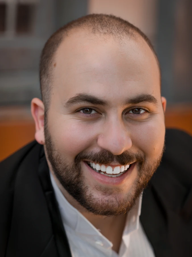 Elias Berezin, tenor